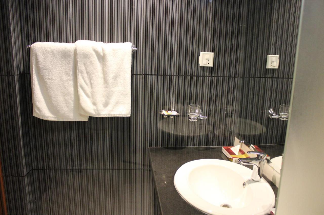 Hotel One Super, איסלמאבד מראה חיצוני תמונה